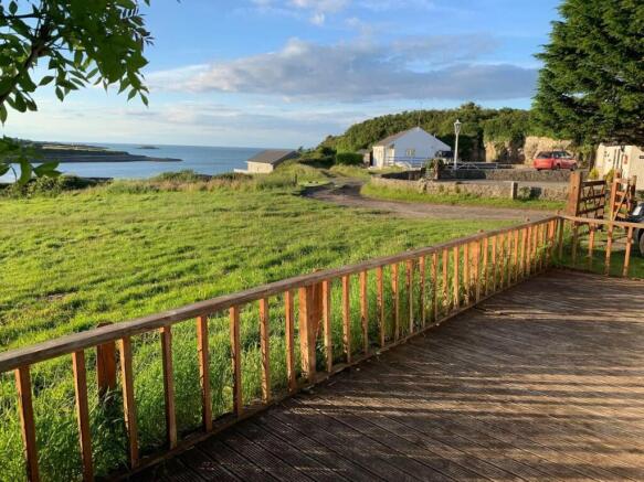 Lodge balcany view.jpg