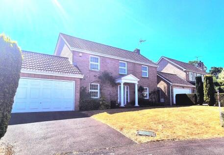 Burdock Close, Goodworth Clatford, Hampshire, SP11