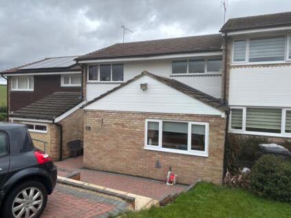 St. Nicholas Close, SP11