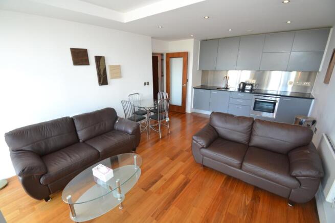 Lounge to Kitchen vi