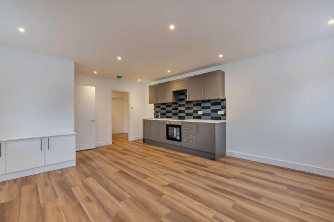 8627405-interior0...