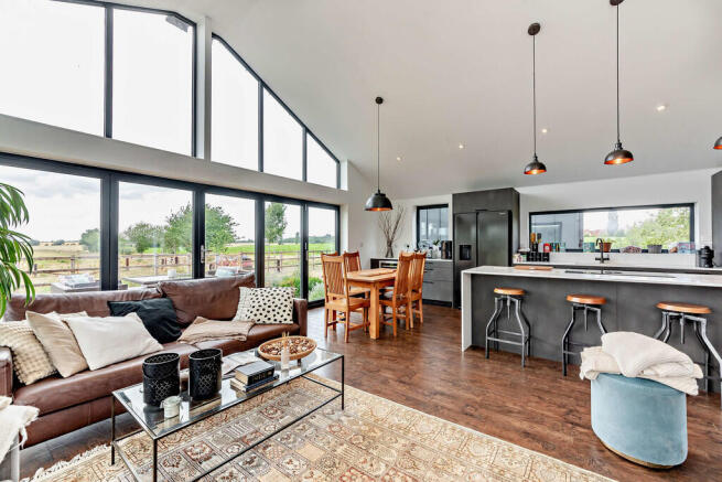 8656824-interior0...