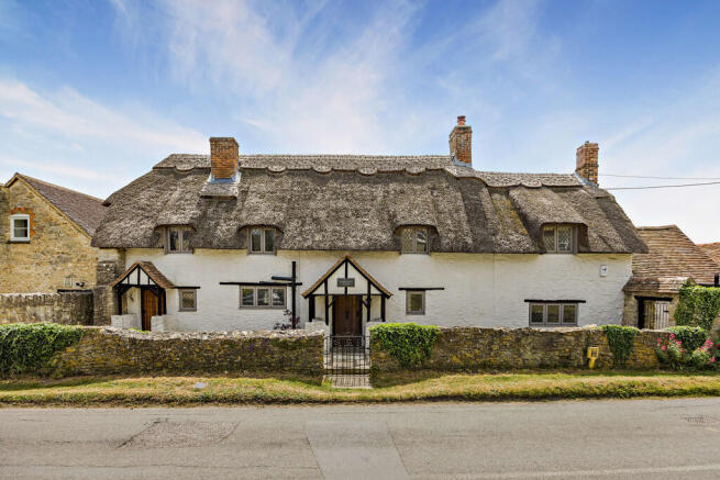 8649775-exterior0...