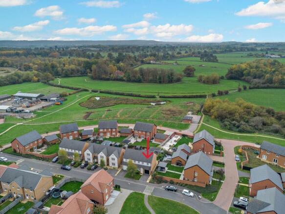 8667207-exterior0...