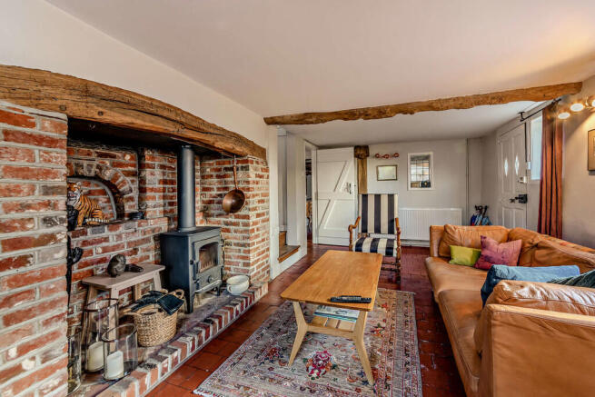 8671665-interior1...