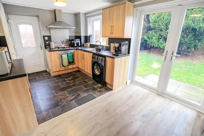 Kitchen/Dining Room