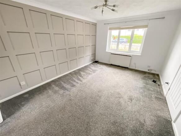 Living Room.jpg