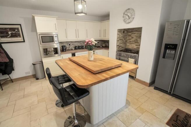 Kitchen/Breakfast Room