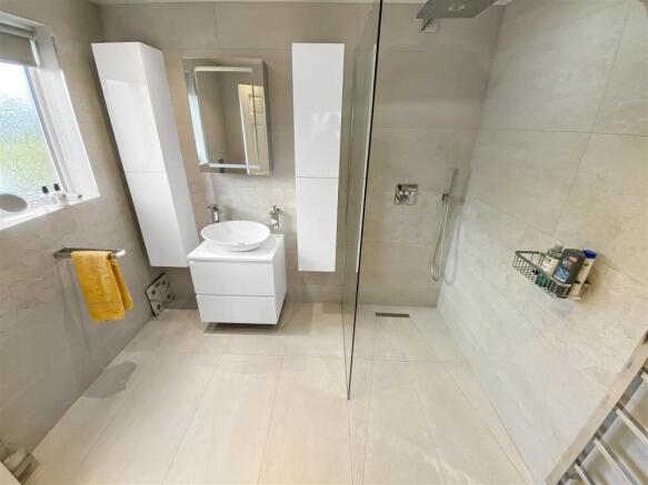 En Suite.jpg