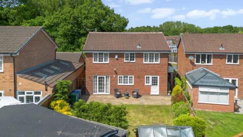 Shackleton Close, Old Hall, WA5