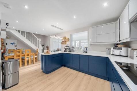 Rostherne Close, Warrington, WA5