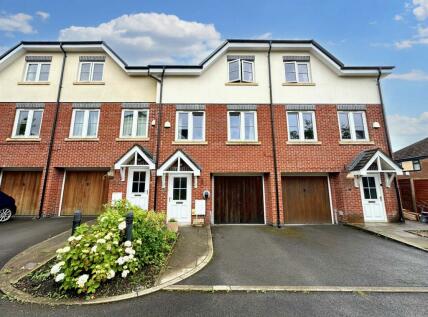 Prestwich - 4 bedroom town house for sale