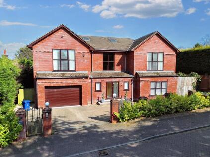 Ringley Park, Whitefield, M45