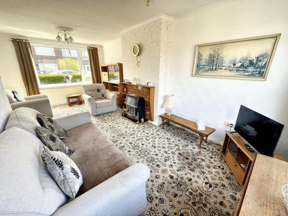 Lounge-Dining Room