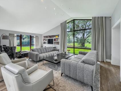 Stand Lane, Whitefield, M45