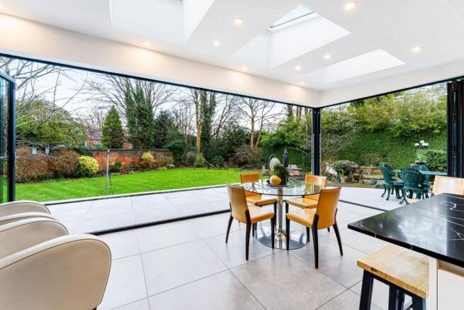 Kitchen / Breakfast Room