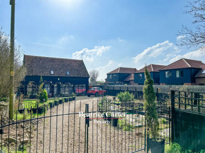 4 bedroom barn conversion for sale in St. Johns Street Beck Row IP28