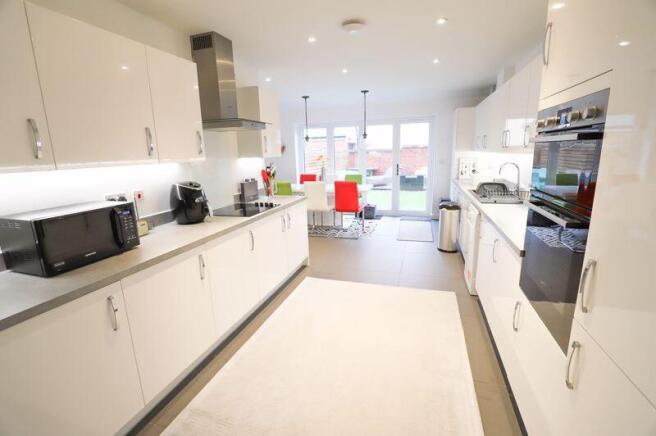 Kitchen diner