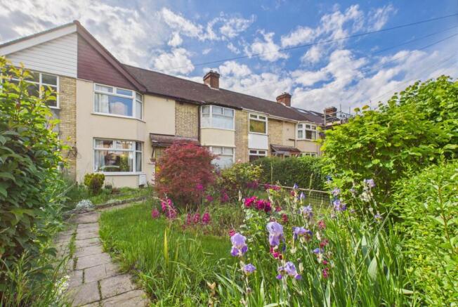 CAM02545G0-PR0415-STILL032