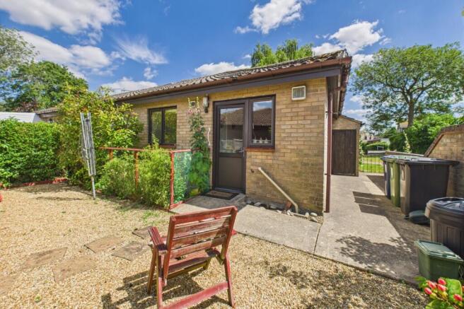 CAM02545G0-PR0435-STILL008