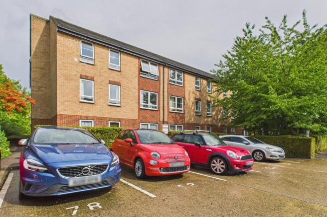 CAM02545G0-PR0478-STILL001