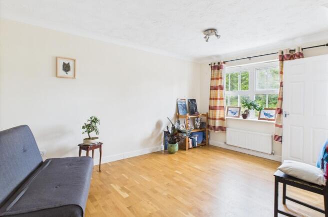 CAM02519G0-PR0291-STILL009