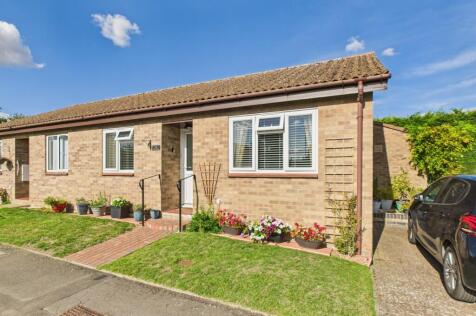 Allens Close, Barton