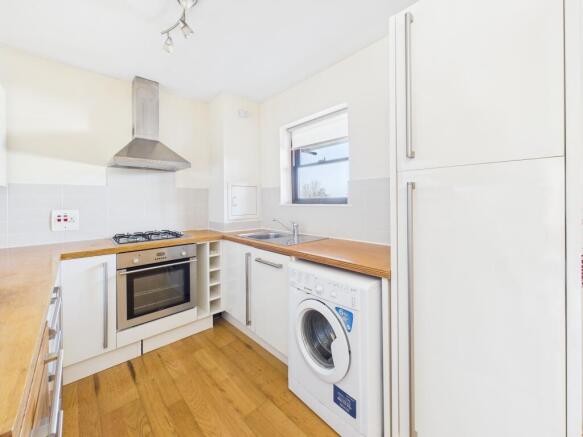 CAM02545G0-PR0347-STILL002