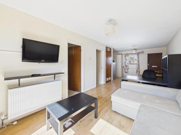 CAM02545G0-PR0347-STILL007