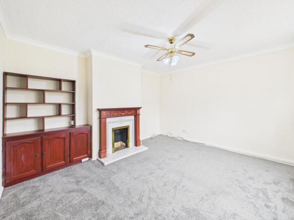 CAM02545G0-PR0513-STILL008