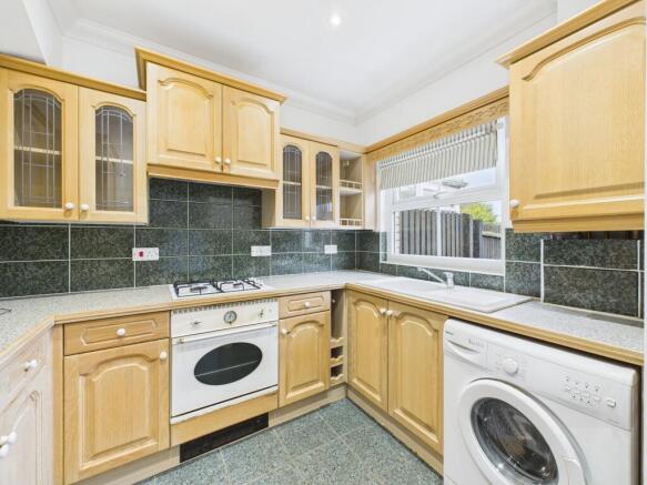 CAM02545G0-PR0512-STILL001