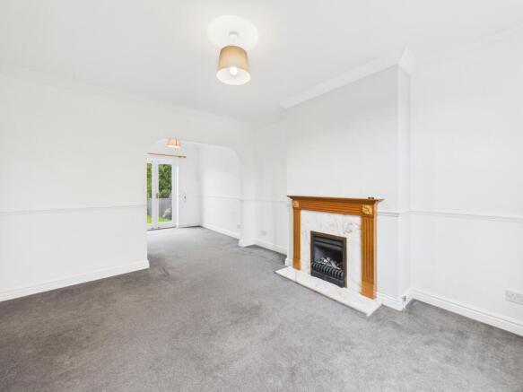 CAM02545G0-PR0512-STILL005