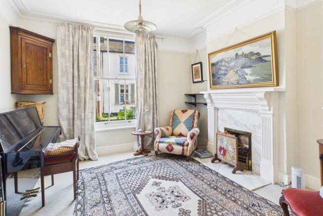 CAM02545G0-PR0527-STILL005