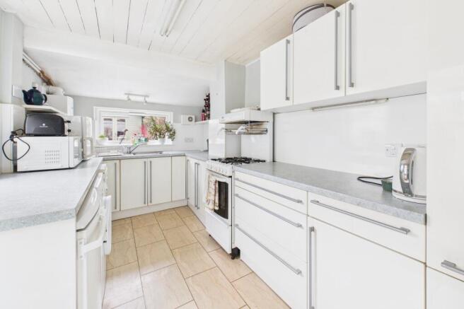 CAM02545G0-PR0547-STILL002