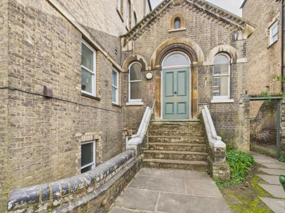 CAM02545G0-PR0361-STILL001