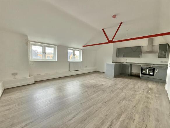 Open Plan Lounge/Kitchen