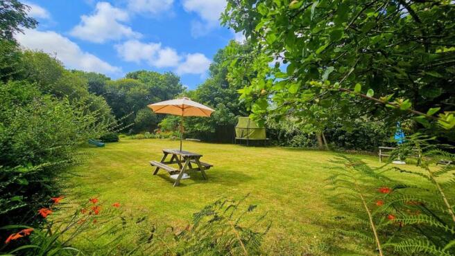garden view1..jpg