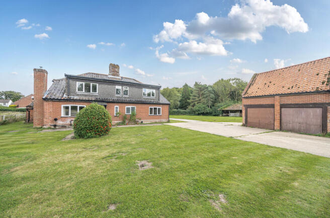 1348273-6-68bf094...