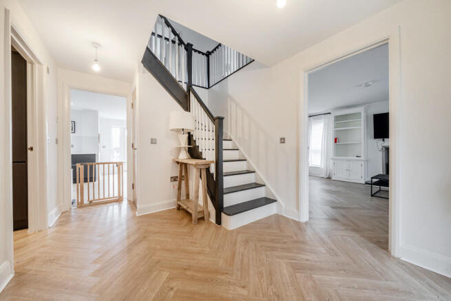 1362573-6-68ee669...