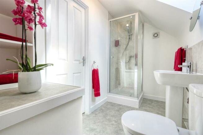 ENSUITE SHOWER ROOM