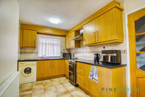 Neasden Court, Westlands, Barrow Hill, Chesterfield, Derbyshire, S43