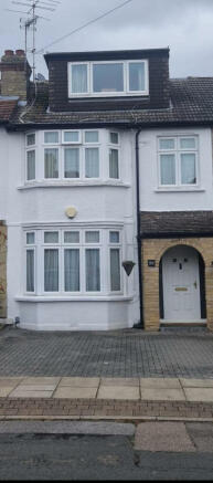 4 Bedroom House in Palmers Green