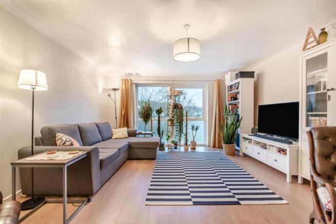 8634542-interior03.jpg