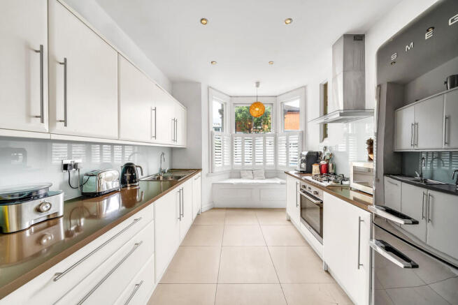 Upcerne Road, SW1...