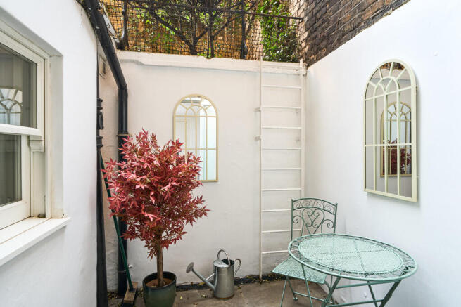 121a Cheyne Walk,...