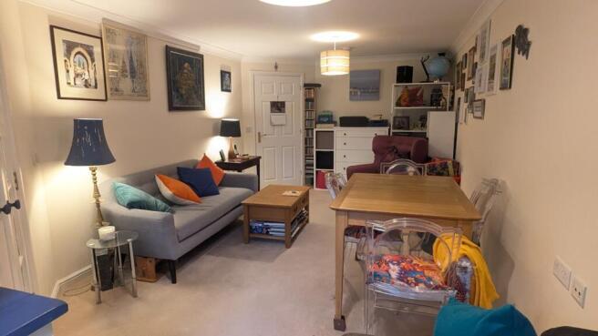 Photo 3