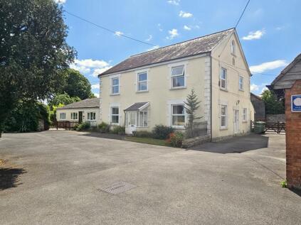 Glastonbury Road, Meare, Meare, BA6