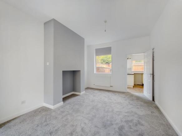 CAM01440G0-PR0050-STILL004