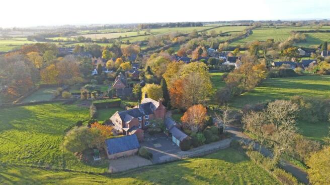 The Chestnuts, Burton Overy