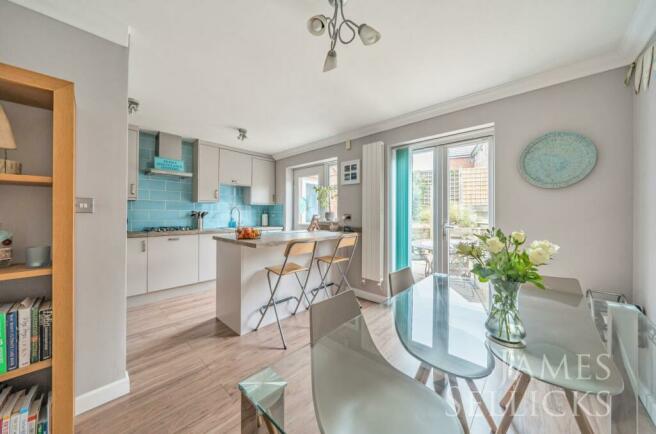 Open plan dining kitchen